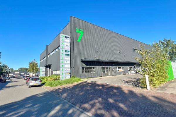 Bedrijfsruimte Neutronstraat 7 12 Groningen