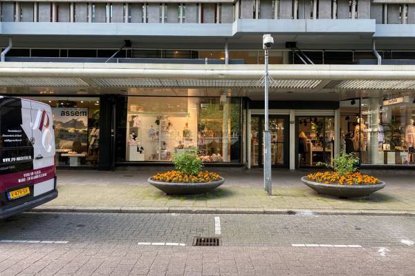 Winkelruimte Aert van Nesstraat 52 Rotterdam
