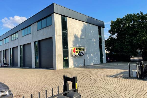 Bedrijfsruimte Oude Kerkstraat 16a, b, c Made