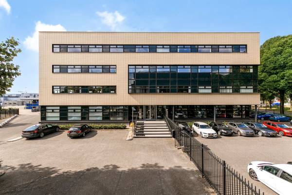 Kantoorruimte Saal van Zwanenbergweg 27- 35 Tilburg