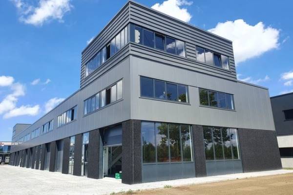 Bedrijfsruimte Pondweg 11D Nieuw-Vennep