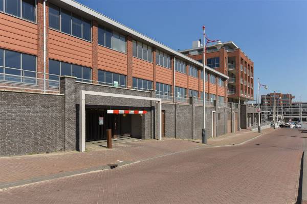 Bedrijfsruimte Parkeerplaatsen Hellingweg NCS Den Haag
