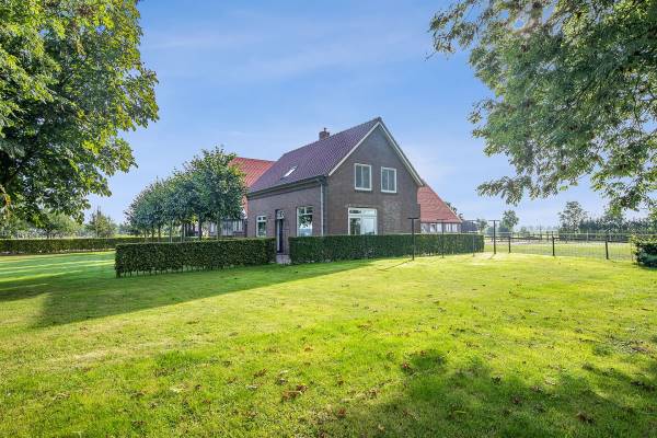 Agrarisch bedrijf Papesteeg 2B Dreumel