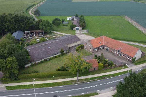 Agrarisch bedrijf Frans Strouxstraat 34 Stramproy