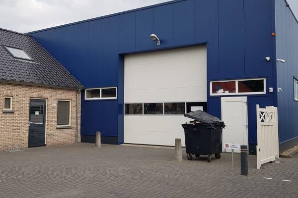 Bedrijfsruimte Oude Dijk 9 Oldebroek