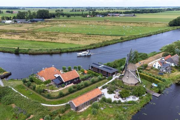Horecagelegenheid Veendijk 6 Nijetrijne