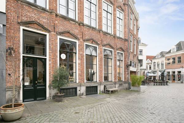 Winkelruimte Houtmarkt 73 Zutphen
