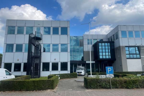 Bedrijfsruimte Sluisweg 200 Den Bosch