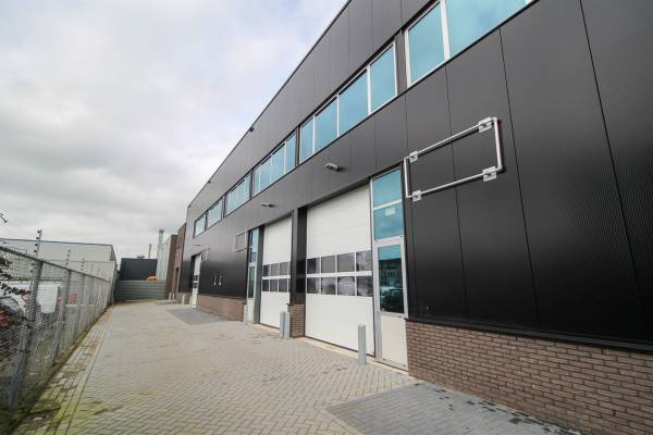 Bedrijfsruimte Hoge Eng - Oost 19- 7 Putten