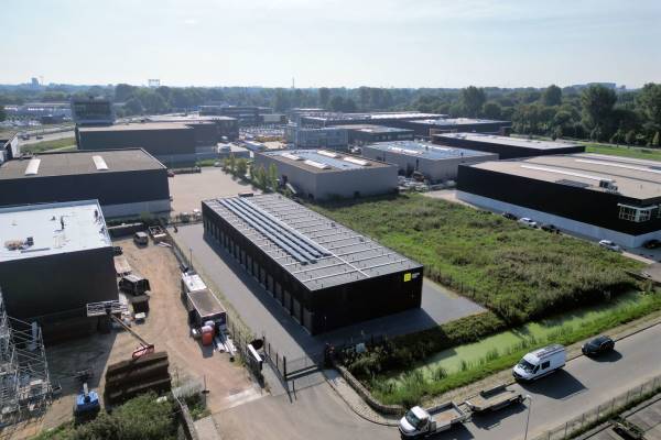 Bedrijfsruimte Voltastraat 6 Zwijndrecht