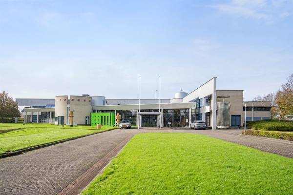 Kantoorruimte Oostwal 2 Tuitjenhorn