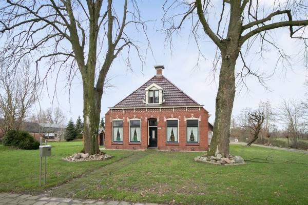 Bedrijfsruimte Foarwei 180 Kollumerzwaag