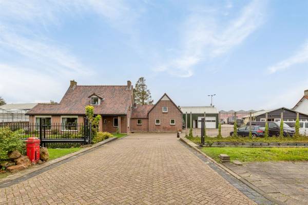 Bedrijfsruimte Maasdijk 10 Maasdijk