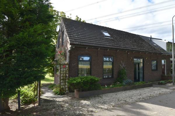 Agrarisch bedrijf Westdijk 51 Mijnsheerenland