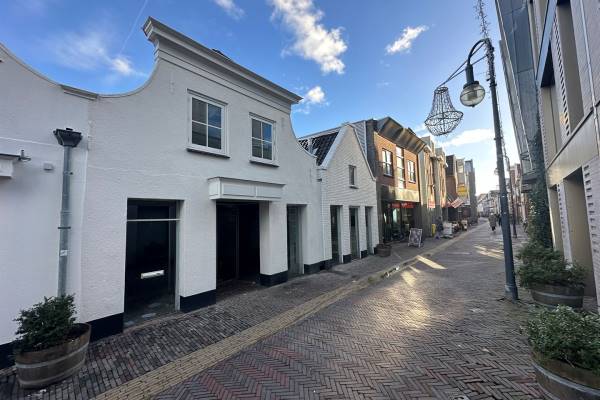Winkelruimte Raadhuisstraat 154- 156 Alphen aan den Rijn