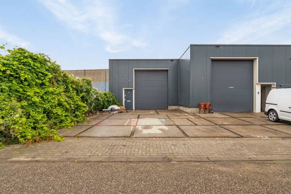 Bedrijfsruimte Zomerdijk 15 Zaandam