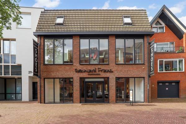 Winkelruimte Raadhuisplein 28 Barneveld