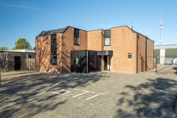 Verhard buitenterrein De Veken 7 Opmeer