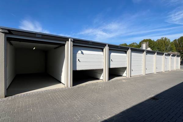 Bedrijfsruimte Hoolstraat 21B84 Weert