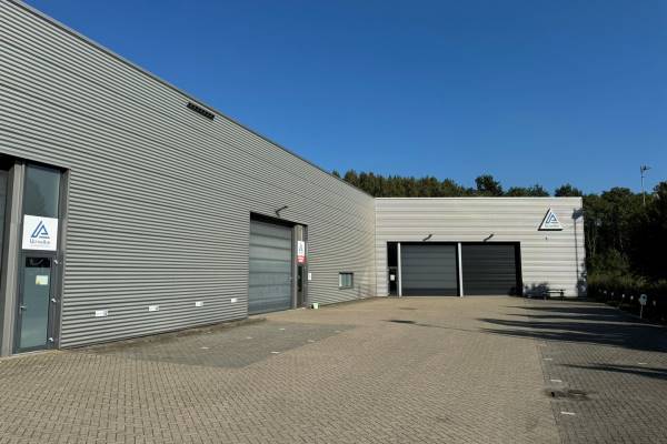 Bedrijfsruimte 1e Tochtweg 11 Nieuwerkerk aan den IJssel
