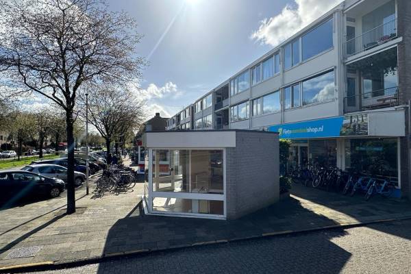 Winkelruimte Admiraal de Ruyterlaan 12 Hilversum