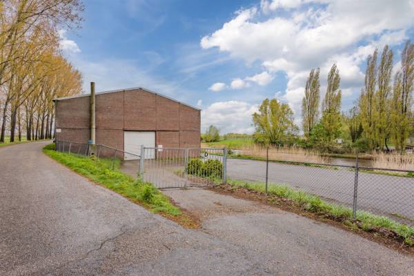 Bedrijfsruimte West-Havendijk 126 Steenbergen (NB)