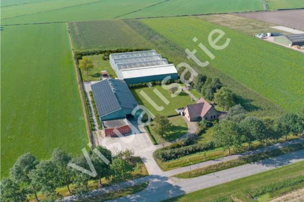 Agrarisch bedrijf De Leet 20 Ursem (Gem. Koggenland)