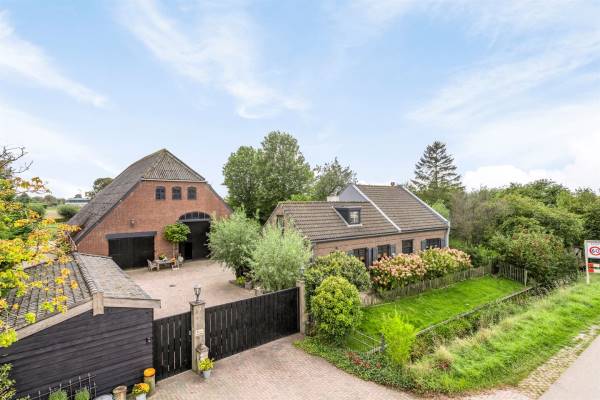 Agrarisch bedrijf Derde Weg 2 Zevenbergschen Hoek (Gem. Drimmelen)