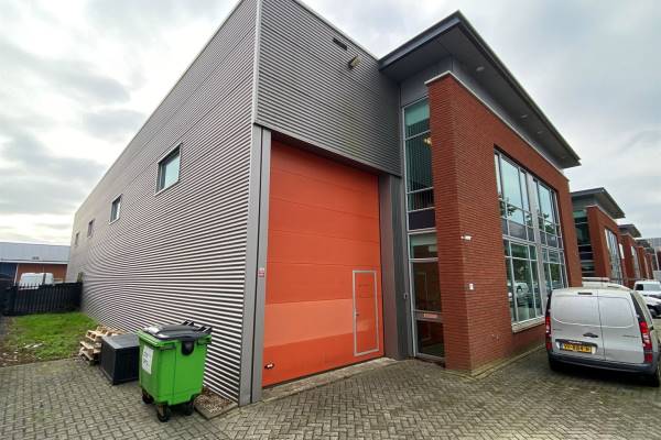 Bedrijfsruimte L&#252;beck 9b Barendrecht