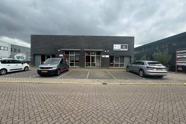 Bedrijfsruimte Vrijheidweg 32 Wormerveer