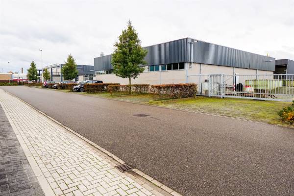 Bedrijfsruimte Nijverheidsweg 5 Vriezenveen
