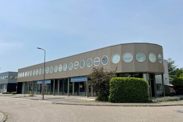 Bedrijfsruimte Eglantierbaan 93- 97 Capelle aan den IJssel