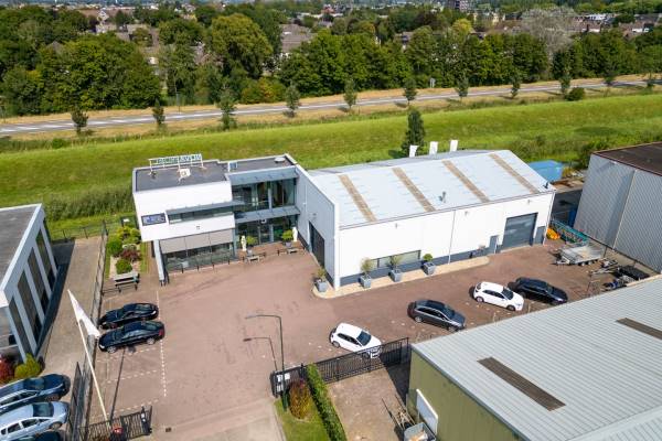 Bedrijfsruimte van der Kunstraat 5 Werkendam