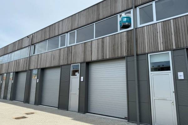 Bedrijfsruimte Rokkeveenseweg 186 Zoetermeer