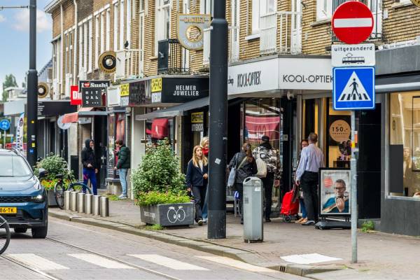 Winkelruimte Bergse Dorpsstraat 74 Rotterdam