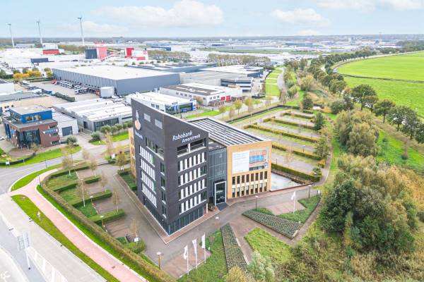 Kantoorruimte Distributieweg 15 Oosterhout (NB)