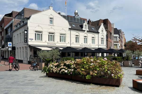 Horecagelegenheid Stationsplein | Stationsstraat - Antje Weert