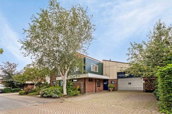 Bedrijfsruimte Miening 38 Zoeterwoude