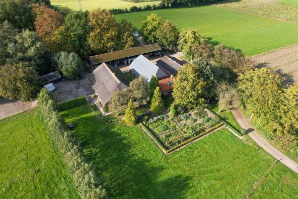 Agrarisch bedrijf Vanenburgerallee 17-- 19 Putten