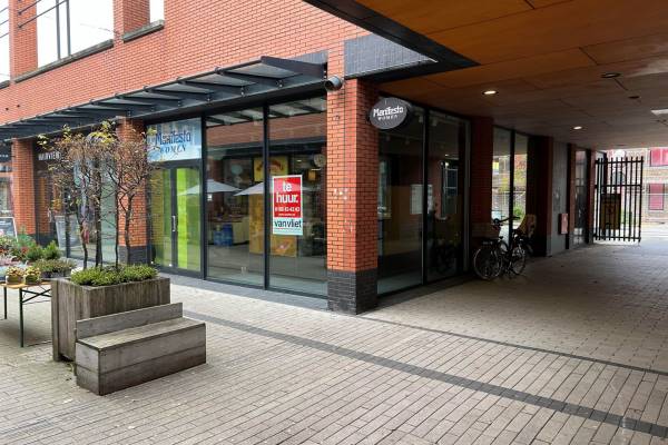 Winkelruimte Winkelcentrum De Schoof 28 Hendrik-Ido-Ambacht