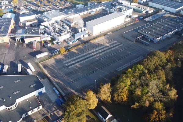 Verhard buitenterrein Paramariboweg 65 Apeldoorn