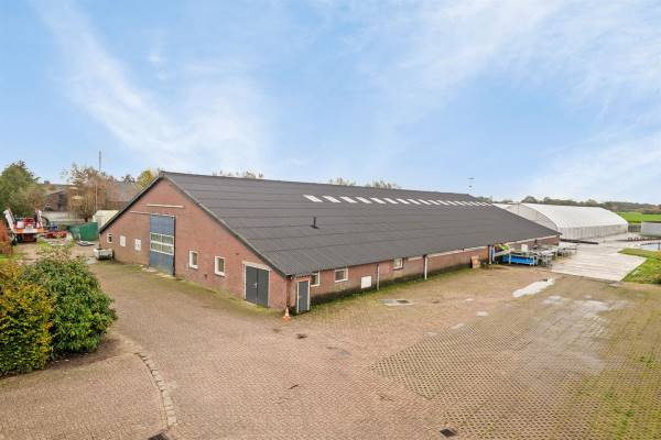 Agrarisch bedrijf Voorteindseweg 11a Oost West en Middelbeers