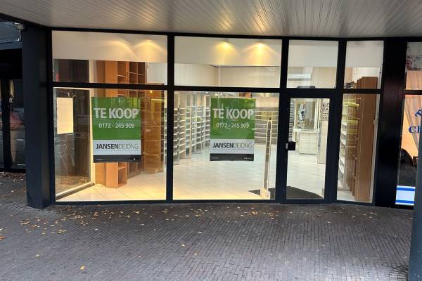 Winkelruimte Van Boetzelaerstraat 7 Alphen aan den Rijn