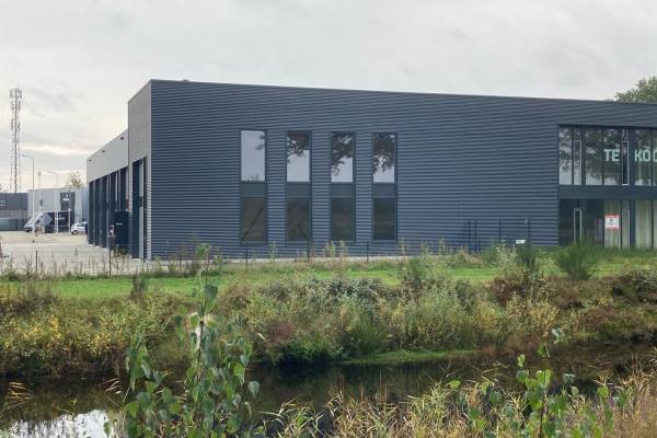 Bedrijfsruimte Nicolaus Ottostraat 9a11 Nijverdal