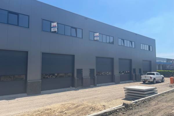 Bedrijfsruimte Govert van Wijnkade 39D Maassluis