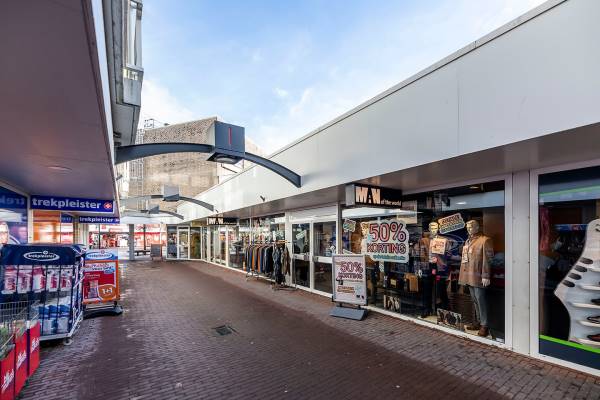 Winkelruimte Den Bogerd 12- 14 Hardinxveld-Giessendam