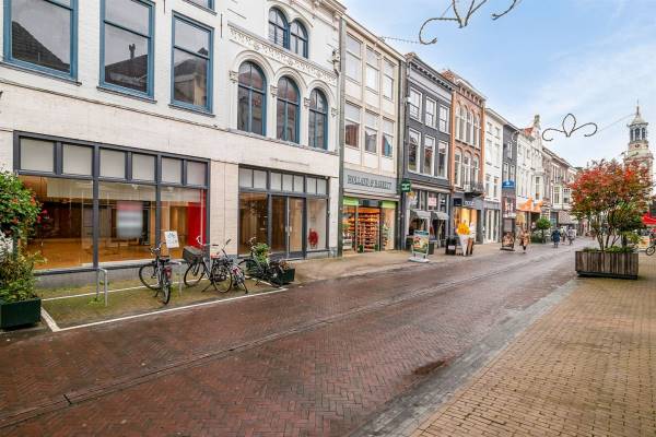Winkelruimte Oudestraat 86 Kampen