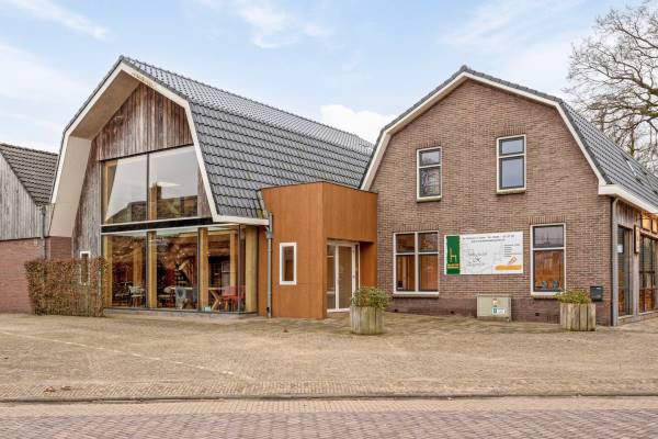 Bedrijfsruimte de Brinken 2- 4 Dalen