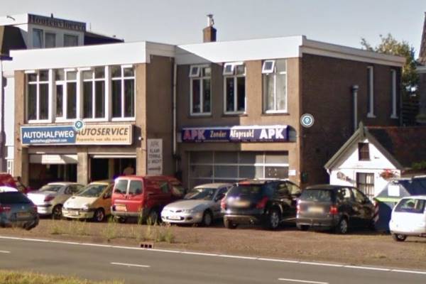 Bedrijfsruimte Dokter Baumannplein Halfweg