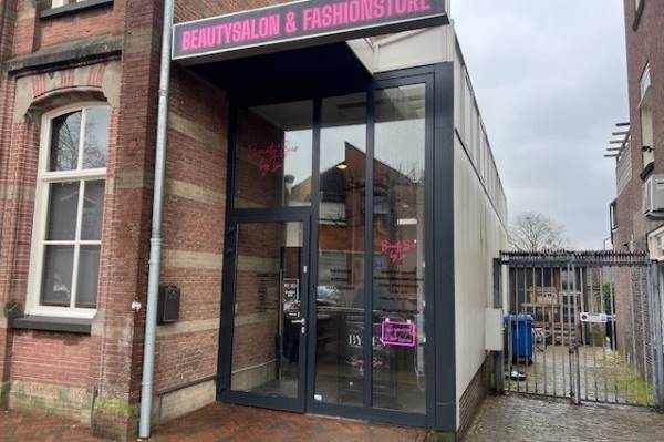 Winkelruimte Rijksstraatweg 4 Geldermalsen